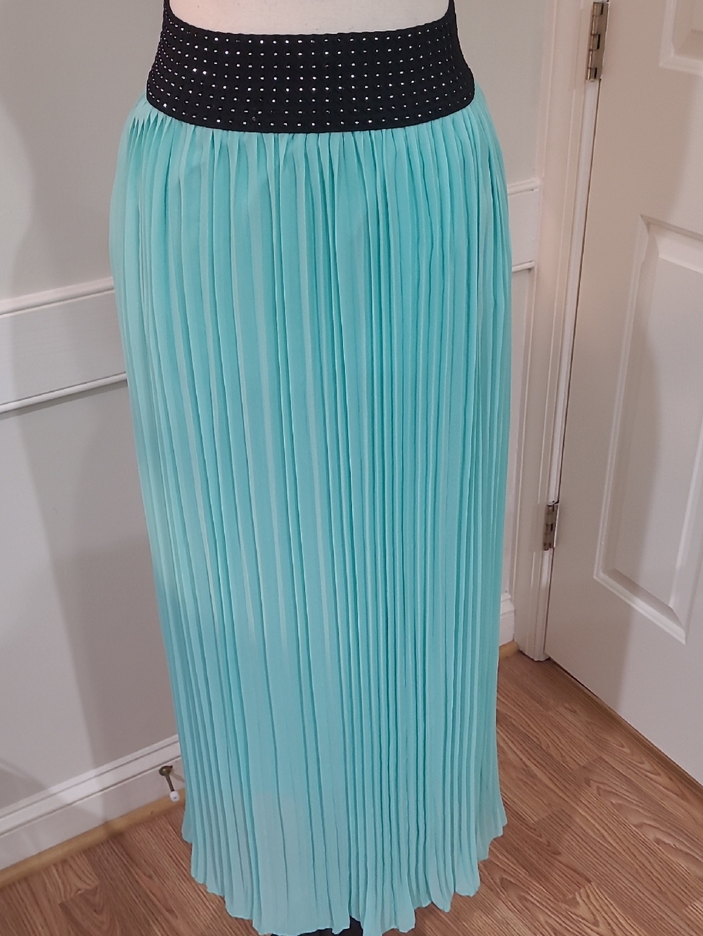 Magic Pleated Maxi Skirt- Aqua with Studded Black Elasticized Waistband  Size 3X